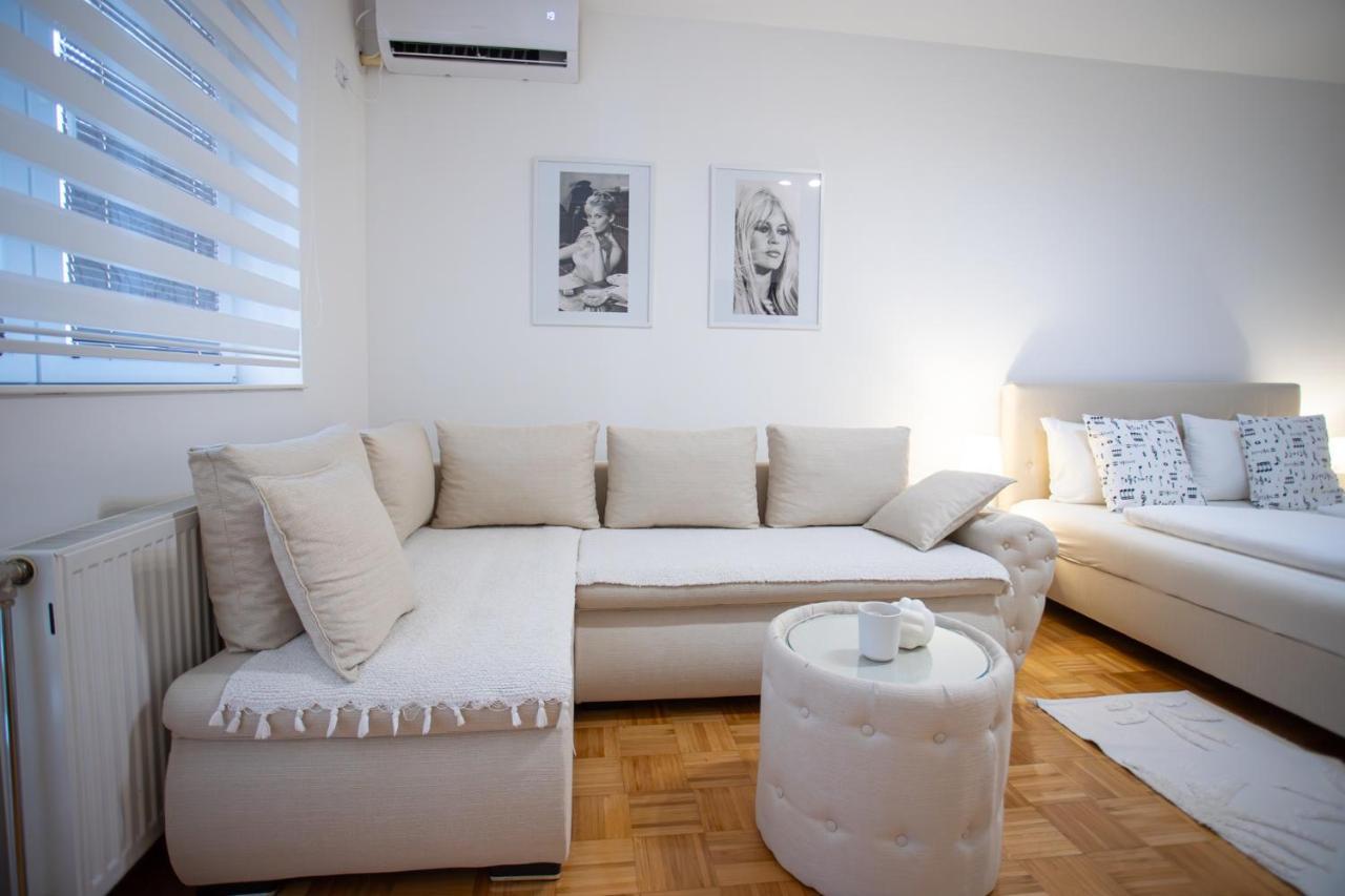 Apartman Elle Сомбор Екстериор снимка